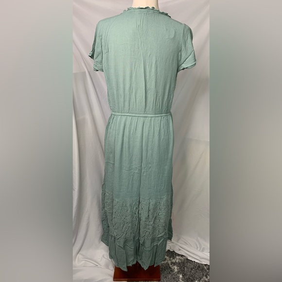 Sonoma Women’s Gauze Eyelet Tiered Maxi Dress size medium - Picture 4 of 14